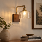 Elegante Groene Wandlamp met Houten Basis & Glazen Kap